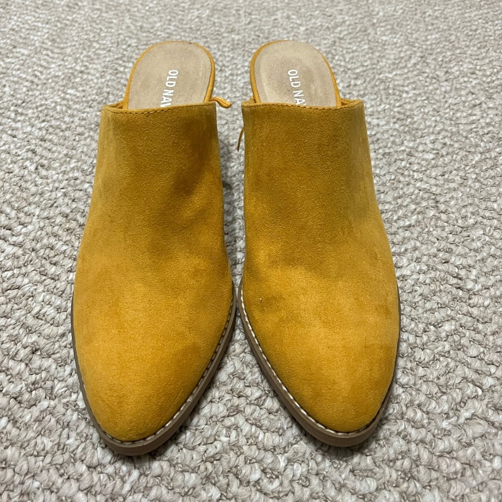 Yellow suede booties